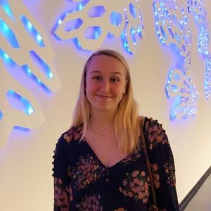 Meet your Posher, Elena